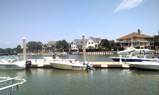 marina boats